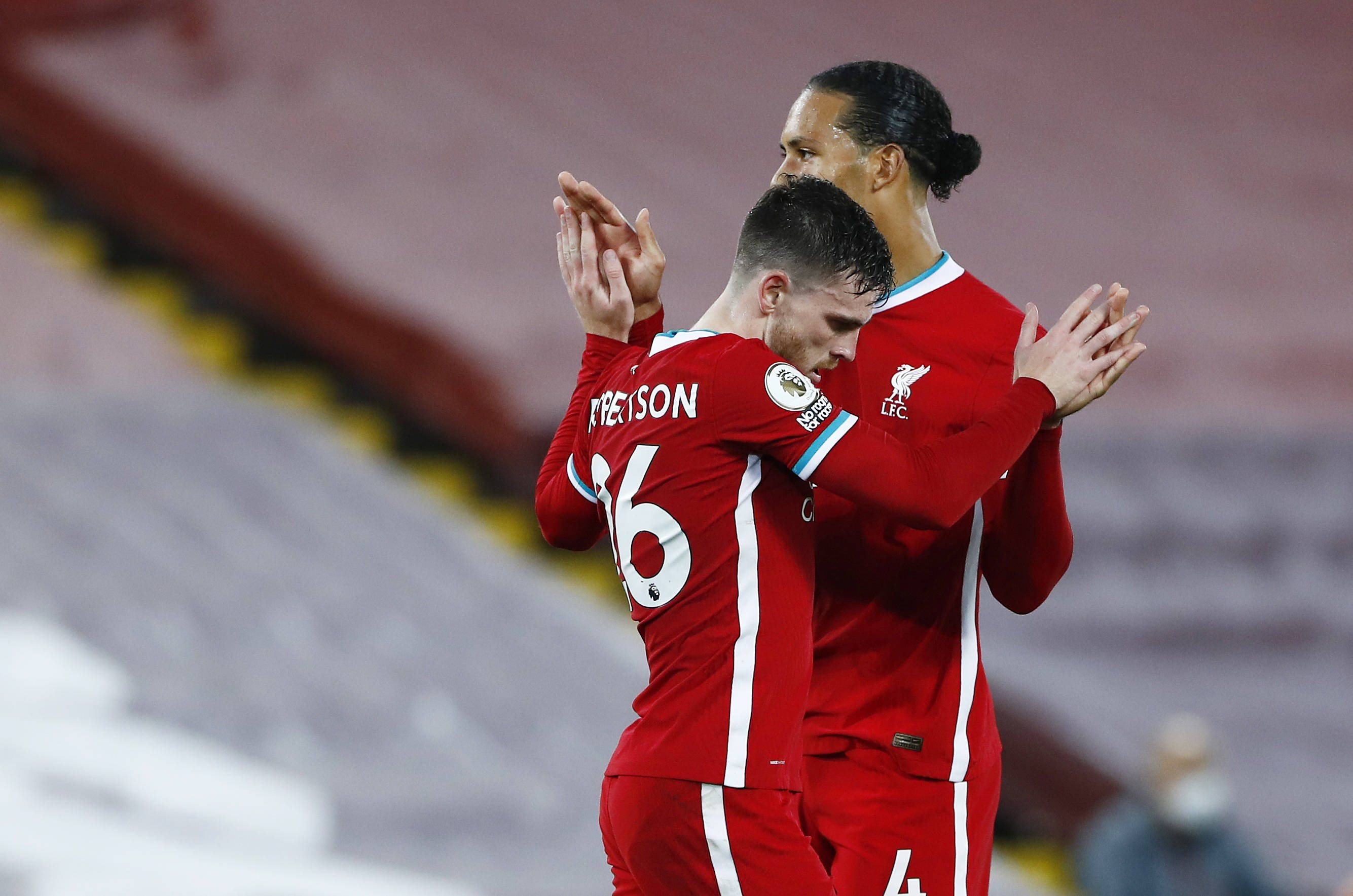 里最终以 里最终以