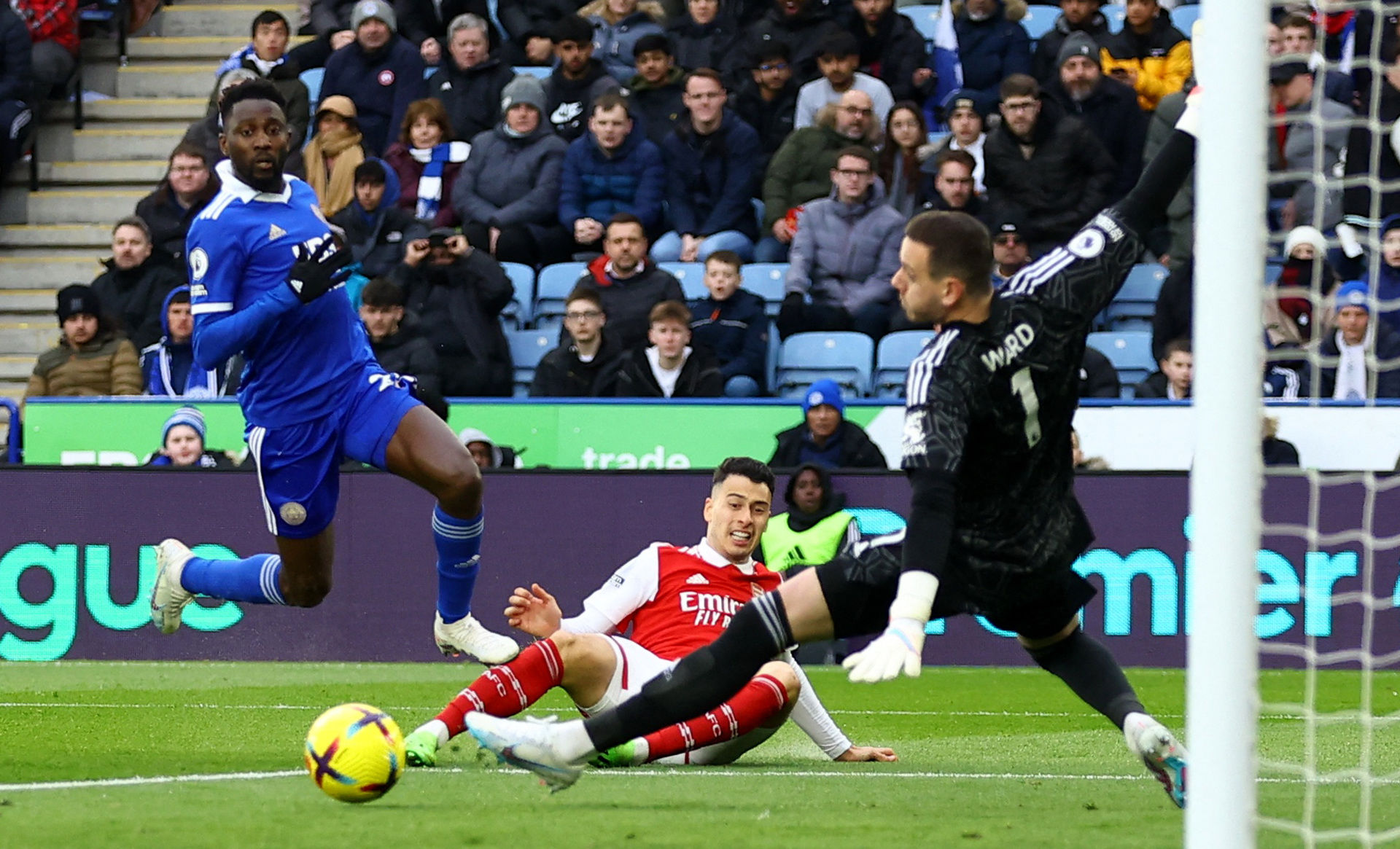 否順利闖入 否順利闖入